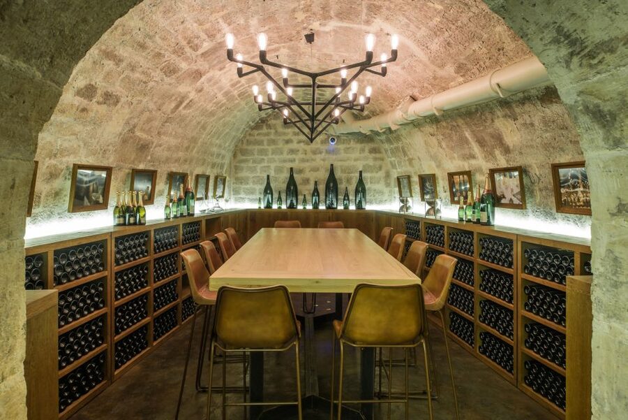 Paris: The Ultimate Wine and Cheese Tasting in English - Is $128 per person a fair price?