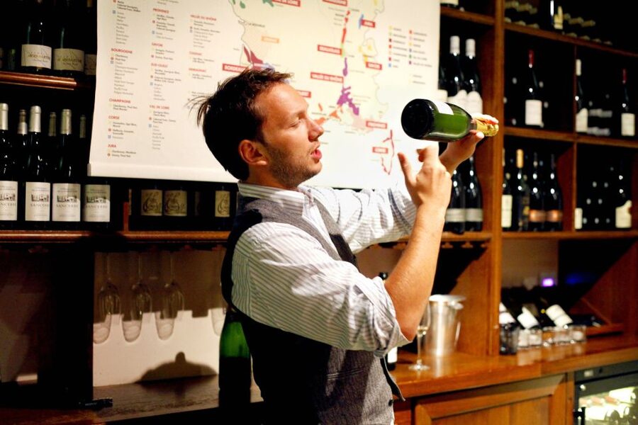 Paris: Wine and Cheese Lunch - Who will enjoy this most?