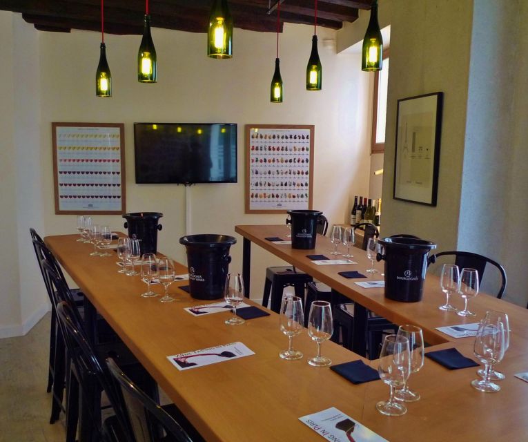 Paris: Wine and Cheese Pairing - What the sommelier adds to the experience