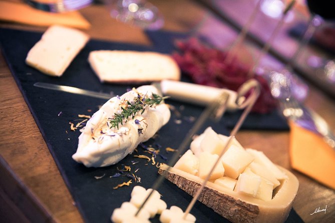 Paris Wine and Cheese Pairing Private Masterclass in a Bistrot - Key points at a glance