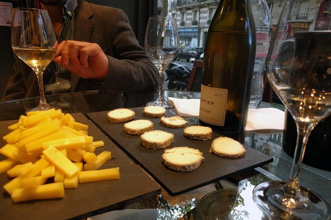 Paris Wine and Cheese Tastings Class near Le Marais - Why the maps and soil samples matter