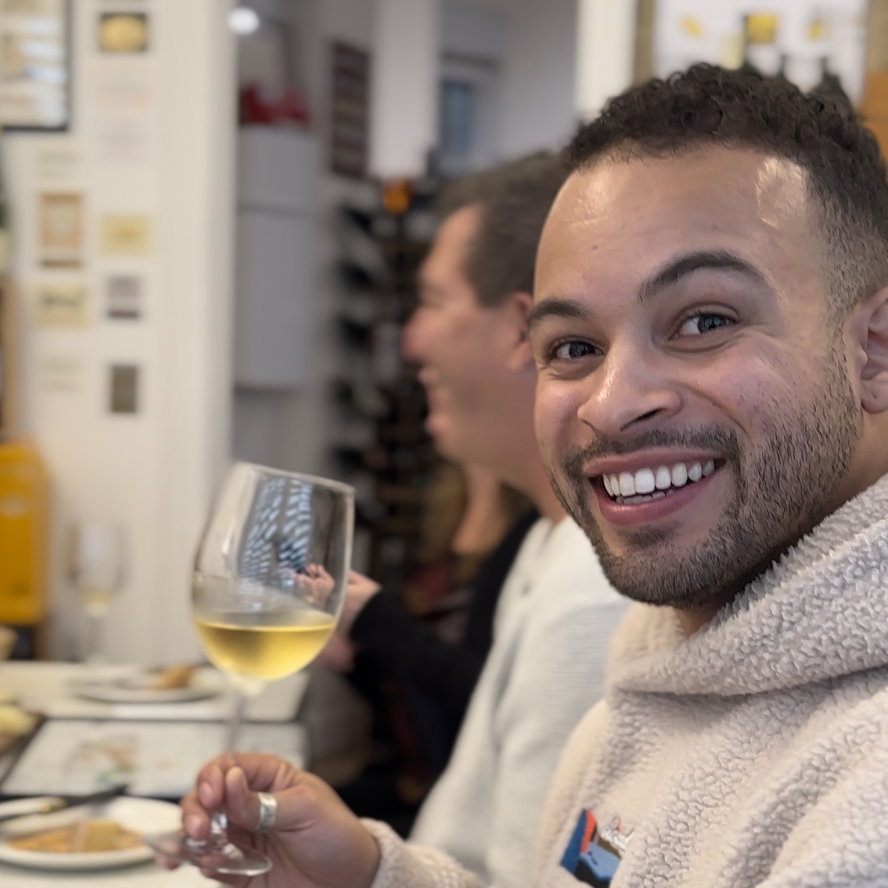 Paris: Wine Tasting Experience with 6 Wines and Cheese Board - The six-wine route across France