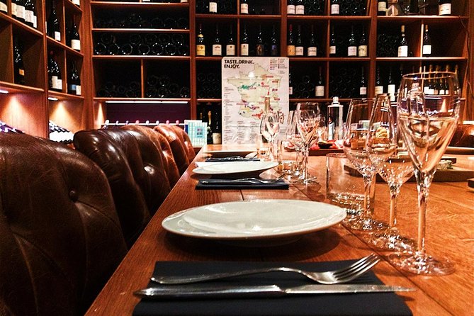 Paris Wine Tasting plus Cheese Lunch with an Expert Sommelier - How much food and wine do you get?