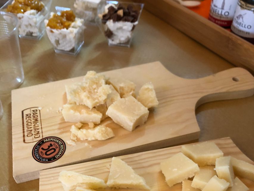 Parma Food Tour: Parmigiano Reggiano & Prosciutto di Parma - Following Parma Ham from meat to aging room