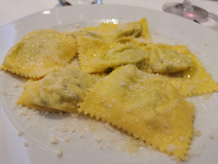 Parmigiano, Parma Prosciutto and Balsamic - Langhirano and the full life of a Parma ham