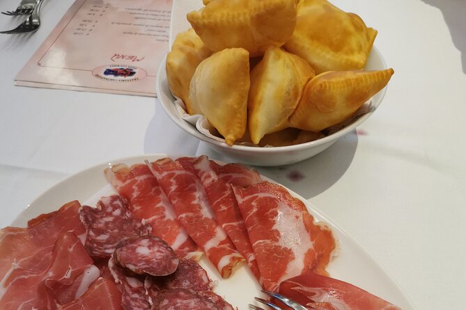 Parmigiano, Prosciutto and Traditional balsamic Tour from Bologna - Who will enjoy this day most?