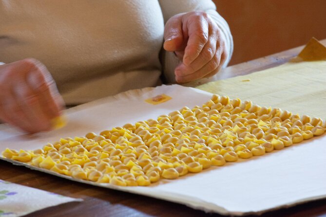 Parmigiano Reggiano, Balsamic Vinegar and fresh pasta tour - Timing, meeting points, and practical planning