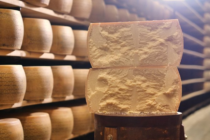 Parmigiano-Reggiano Cheese Factory Small group Tour From Parma - Key points to know before you book