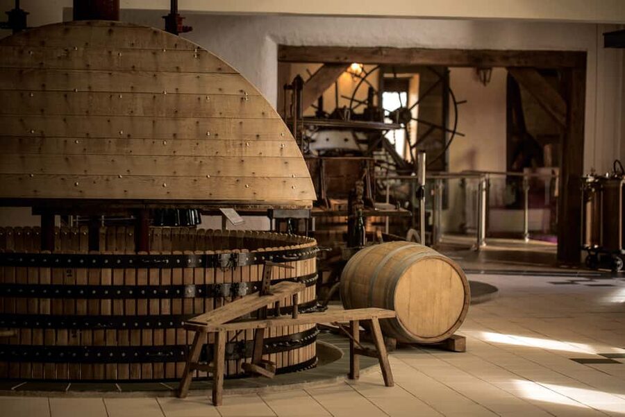 Plateau Gourmand : Charcuteries Champagnes et Fromages - Why Meunier deserves your attention