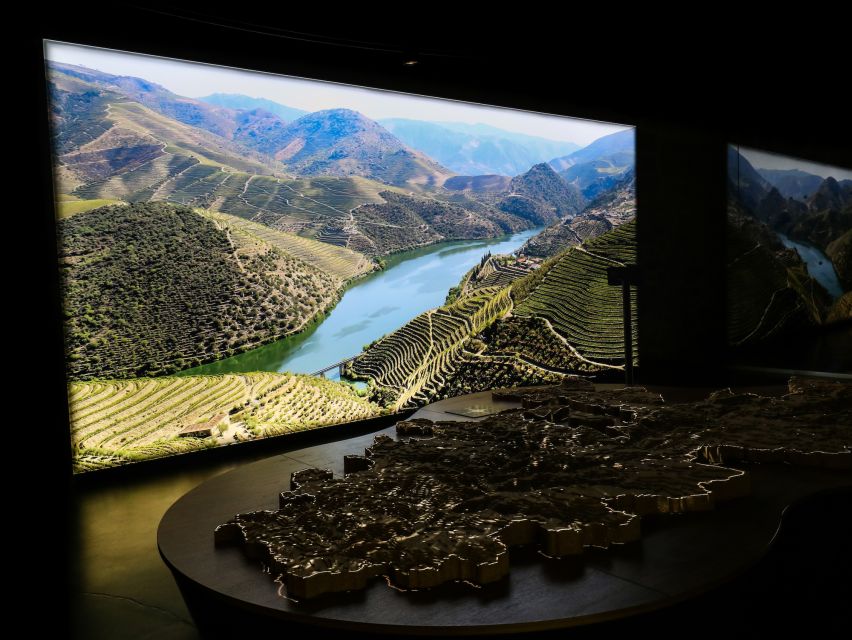 Porto: Cálem Cellar with Chocolate, Cheese, and Wine Tasting - Group size can change the quality
