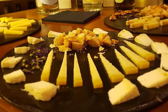 Private 2-Hour Italian Cheese and Wine Tasting in Rome - Three wines selected for the cheese