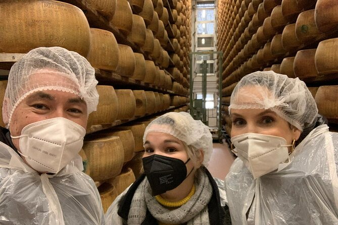 Private Balsamic vinegar & Parmigiano Reggiano factory visits - Why this food tour works so well
