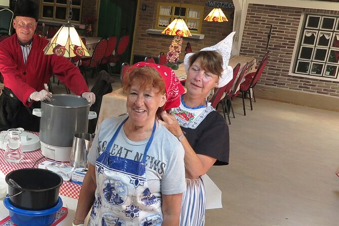 Private Farmhouse Cheesemaking Workshop - From Amsterdam to Simonehoeve in Katwoude