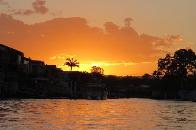 Private, luxury Gold Coast Gondola cruise with cheese & wine - Why the private format matters