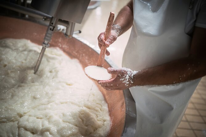Private Parmigiano Balsamic Parma Ham and Wine Tasting Tour - Transportation, timing, and the private format