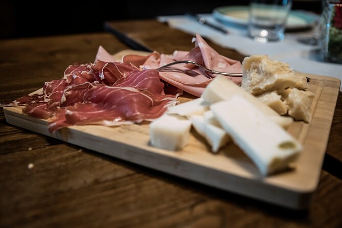 Private Parmigiano Balsamic Parma Ham and Wine Tasting Tour - 7:30 a.m. and the short ride to the dairy