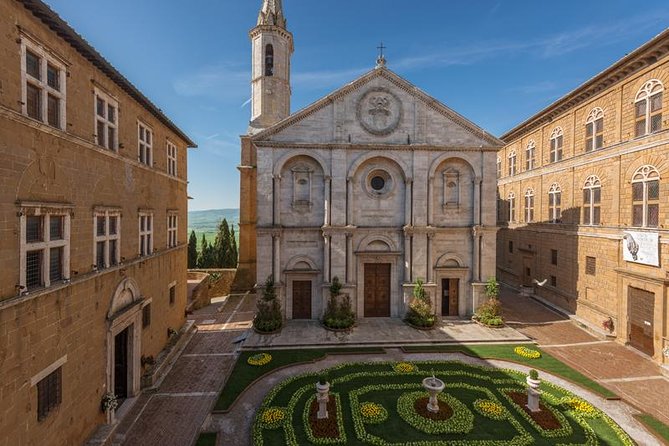 Private Tour: Pienza and Montalcino Organic Cheese and Wine Tour - Pienza, the Renaissance town built for a pope