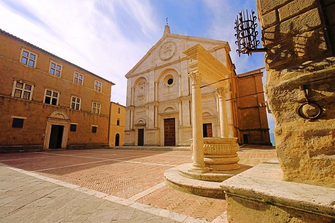 Private Tour: Pienza and Montalcino Organic Cheese and Wine Tour - Montalcino and the Brunello cellar