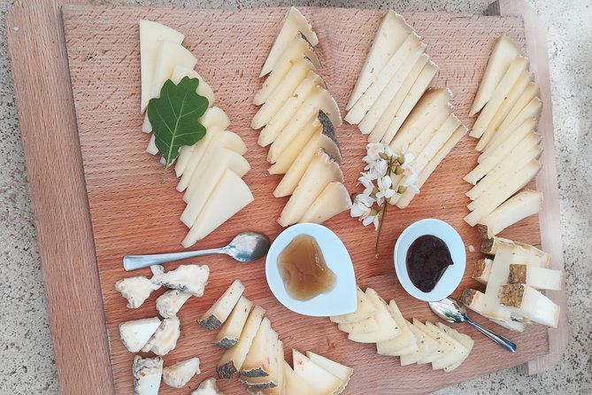 Private Tour: Pienza and Montalcino Organic Cheese and Wine Tour - Guides who shape the day