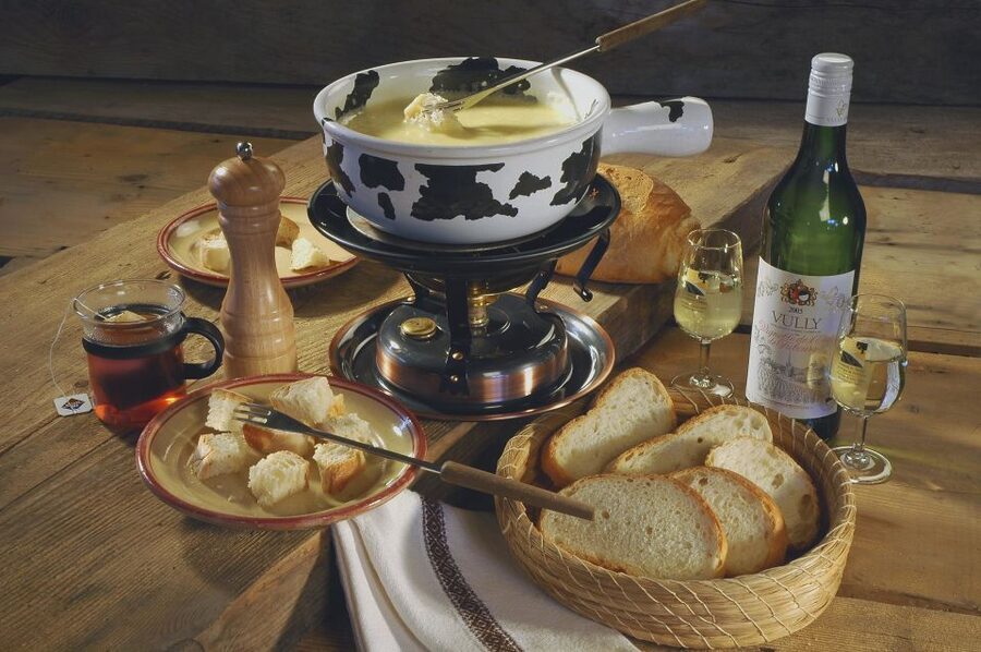 Private Tour to Gruyeres with Cheese and Chocolate Factory - Key points to know before booking