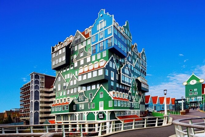 Private Zaanse Schans & Volendam Tour: Windmills, Cheese & Clogs - Volendam harbor, seafood, and a short walk