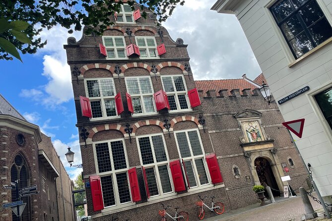 Self-Guided Walking Tour of Gouda: Canals, Colonies, and Cheese - Remembering Gouda’s Jewish families at Lage Gouwe