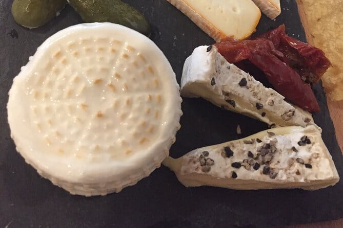 Semi Private tasting and Cheese-making Class in Florence - Making Cheese Instead of Watching a Demonstration