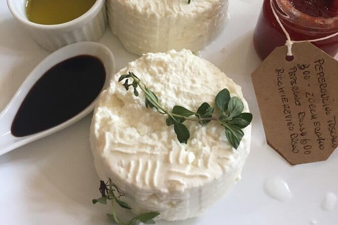 Semi Private tasting and Cheese-making Class in Florence - Wine Pairings and a Relaxed Food Break