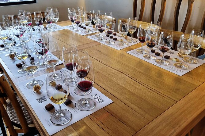 Small Group Hunter Valley Wine Tour w Lunch, Gin, Cheese & Choc - Lunch in the Middle of the Day