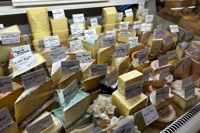 Swiss Cheese Tasting Experience | Basel - The guide makes the difference