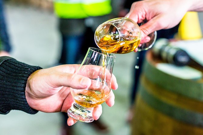 Tasmanian Premium Wine Tour with Tasmanian Cheese Platter - The cheese platter and a sweet finish