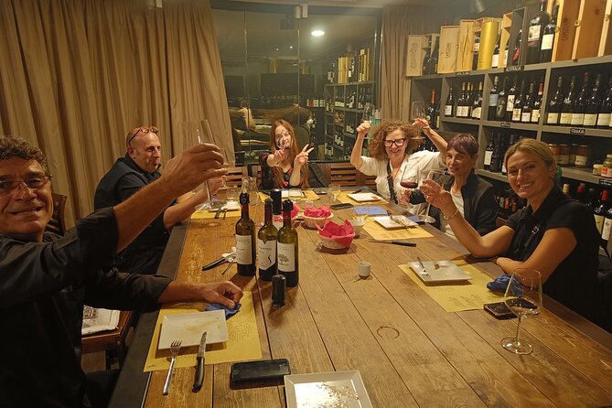Taste of Lake Como: 4 Wines Paired with Local Cheese Charcuterie - A friendly room with a useful social rhythm
