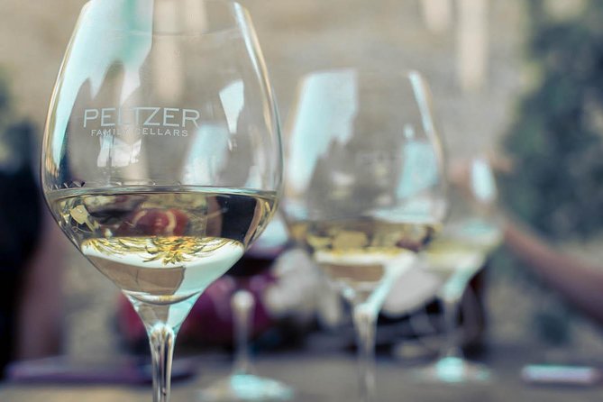 Temecula Valley Afternoon Wine Tour with Tastings and Cheeseboard - Guides set the mood