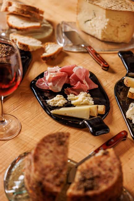 Testaccio: Exclusive tasting of PDO wines, cheeses, and cured meats from Lazio - Five things that make this tasting special