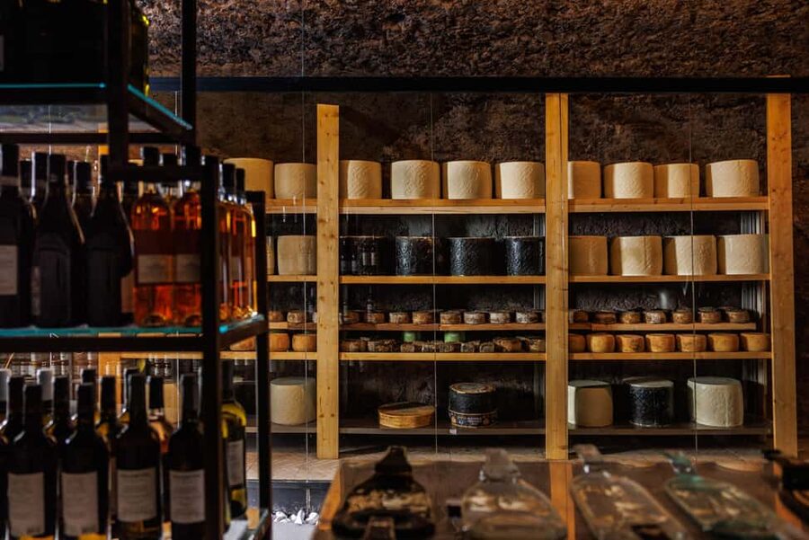 Testaccio: Exclusive tasting of PDO wines, cheeses, and cured meats from Lazio - Five Lazio cheeses, not one generic platter