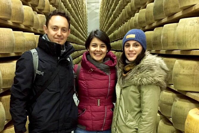 The art of Parmigiano Reggiano and real Balsamic vinegar - Moving to Acetaia Malagoli Daniele