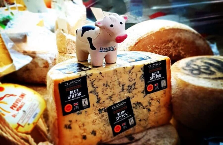 The Piedmontese Cheese Tasting Experience in Turin - Comparing Piedmontese cheeses one bite at a time