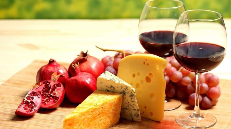 Torrevieja: Wine and Cheese Tasting at Torre del Moro - Key points to know before booking