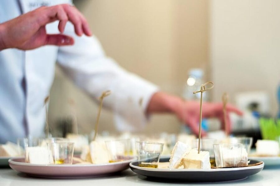 Turin: Gastronomy tasting through oil, wine and cheese - Key points to know before booking
