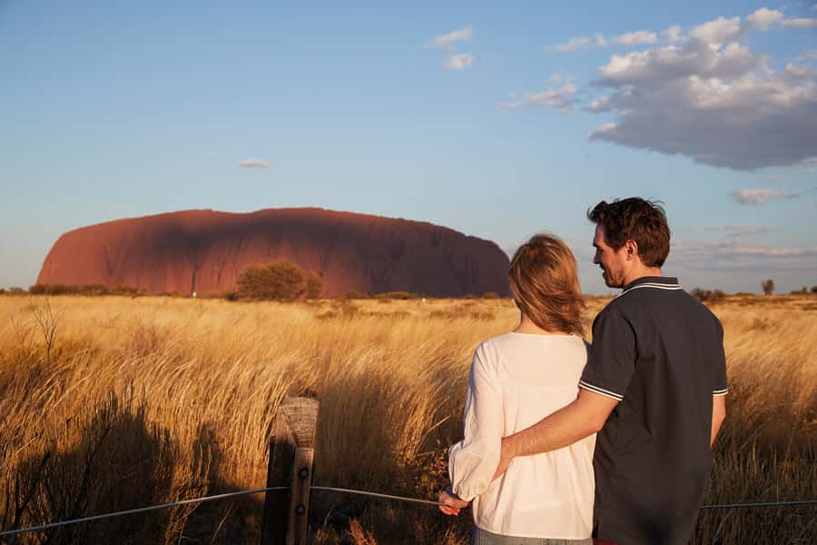 Uluru: Sacred Sites & Sunset Tour with Wine & Cheeseboard - Timing, weather, and what to bring