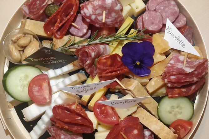 Visit and tasting of wines and cheese and charcuterie platter - A cellar visit with more than a tasting