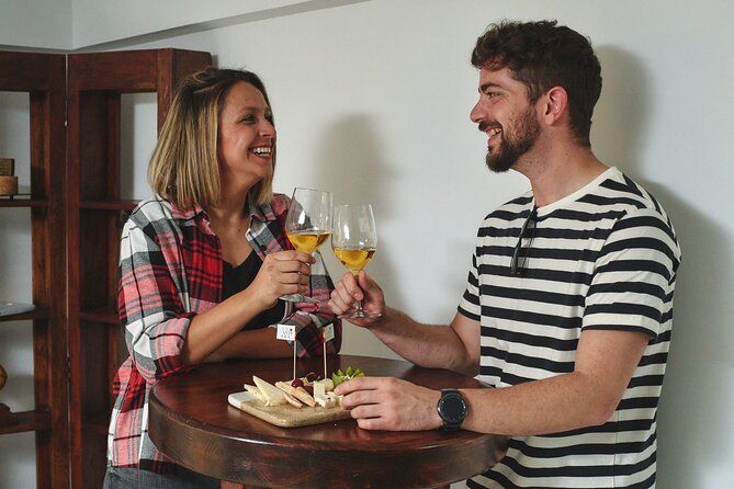Visit La Antigua Cheese Factory (Cheese Tourism) - The tasting: two varieties and plenty of flavor