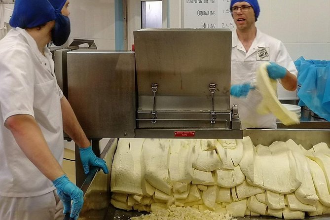 Wells, Cheddar Cheese and Cheddar Gorge - Private Day Trip from Bath - Lunch at an English pub