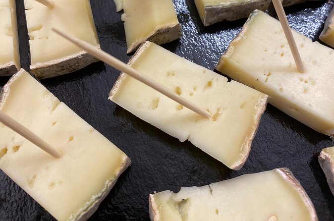 Wine and Cheese Tasting - The language question deserves attention