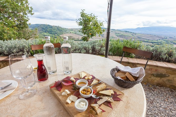 Wine and Cheese Tastings Southern Tuscany ShoreExcursion from Civitavecchia Port - Montepulciano: two hours among wine and stone