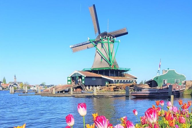 Zaanse Schans and Volendam Private Tour – Clogs, Cheese and More - Watching wooden clogs take shape