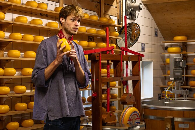 Zaanse Schans Windmills, Cheese and Volendam Tour from Amsterdam - Cheese tasting at Catharina Hoeve