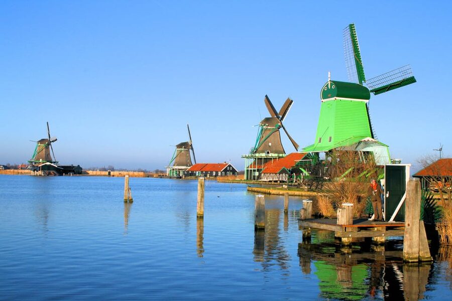 Zaanse Schans: Windmills, Clogs & Cheese by Electric Scooter - Why this scooter outing is different from a standard Zaanse Schans trip