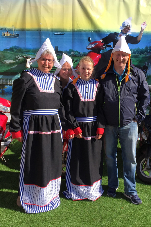 Zaanse Schans: Windmills, Clogs & Cheese by Electric Scooter - Who will enjoy this best?