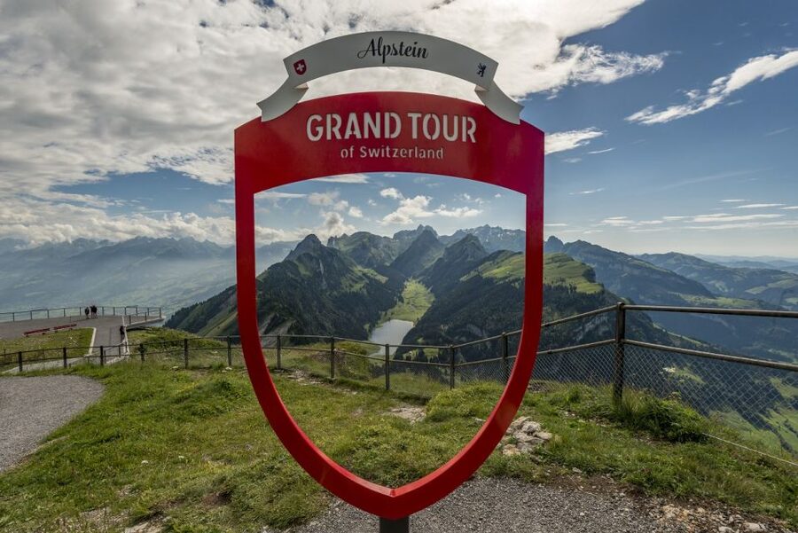 Zurich: Appenzell Day Trip with Farm Visit & Cheese Tasting - Rising to Hoher Kasten by cable car